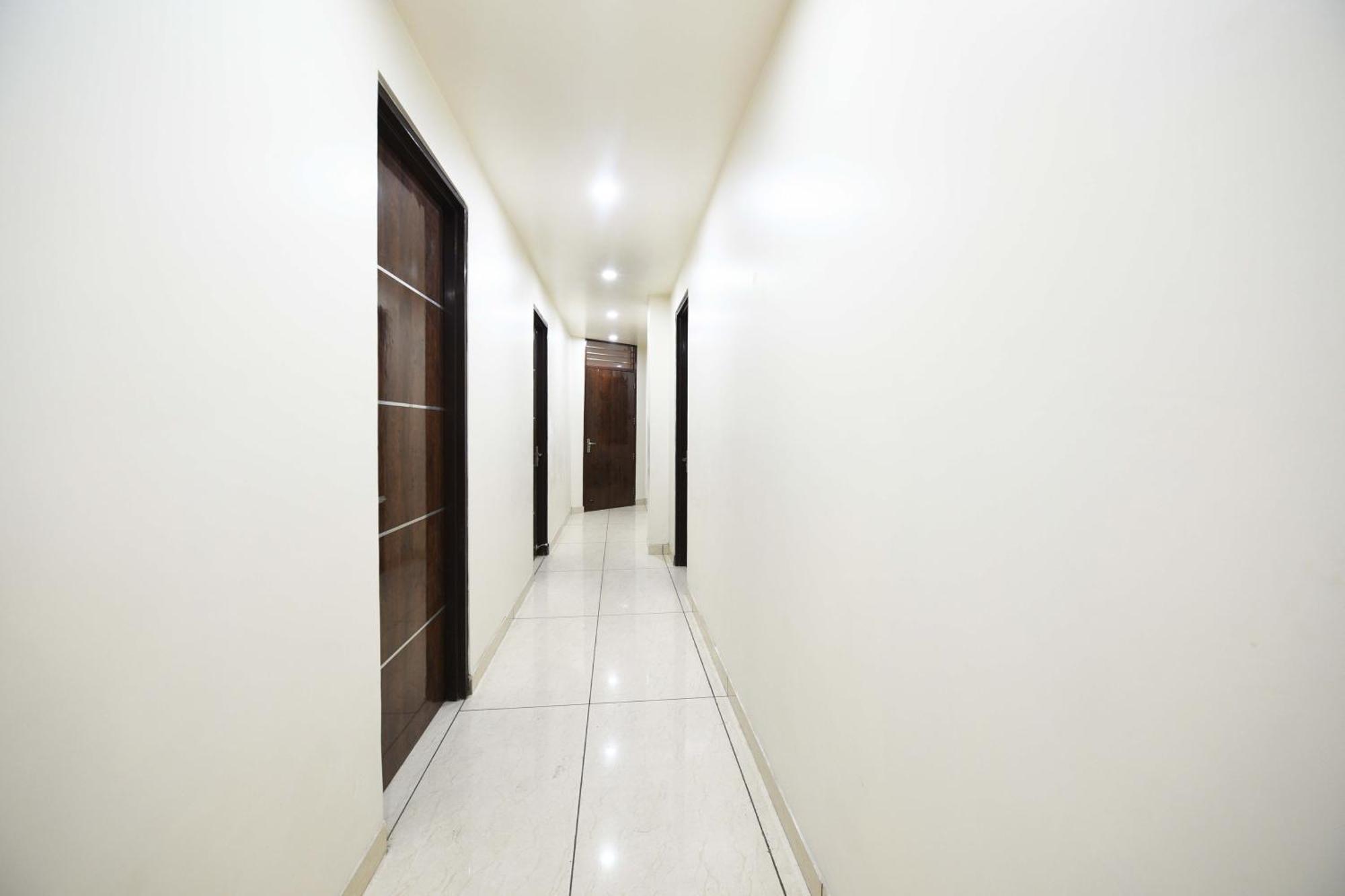 Hotel O Empire State Delhi  Ngoại thất bức ảnh